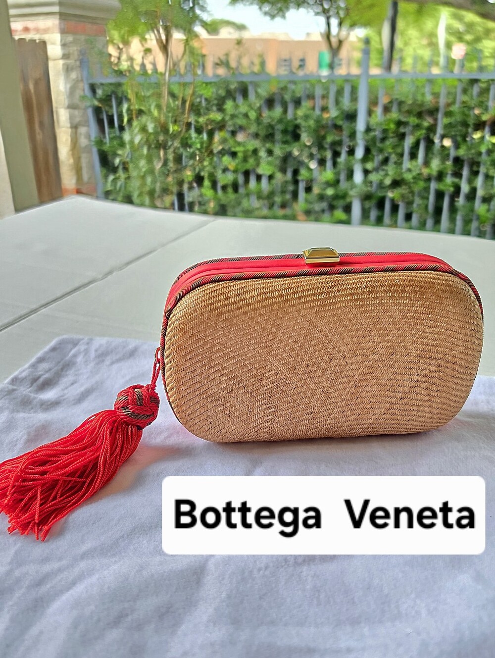 Vintage BOTTEGA VENETA KNOT Silk woven intreciatto Raffia Tassel  Clutch bag